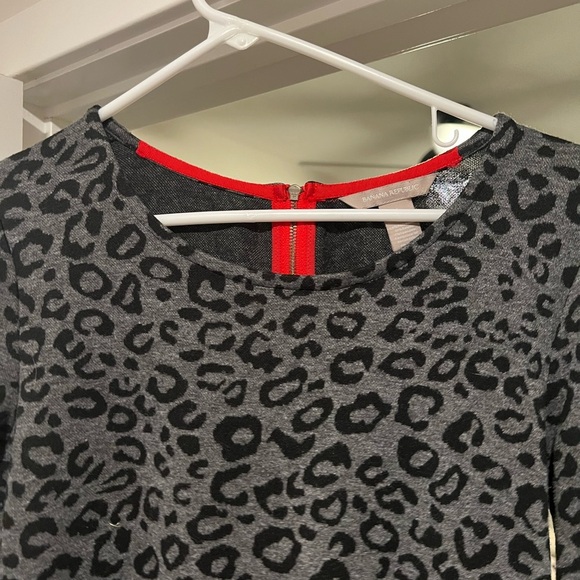 Banana Republic Gray Leopard Print Long Sleeve Sheath Dress Size 6 - Picture 2 of 4